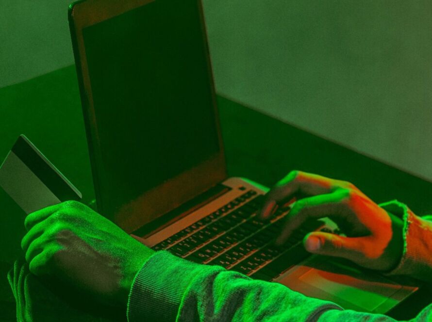 O que fazer se cair em um golpe na internet?